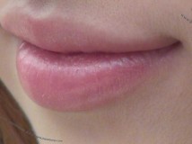 可爱ShowGirl好无辜[AVI/60.3M]